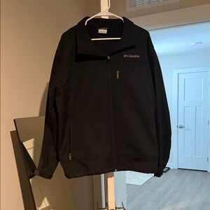 Columbia Men's Black Performance Jacket